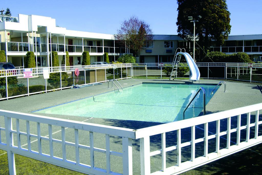 Grouse Inn West Vancouver Dış mekan fotoğraf