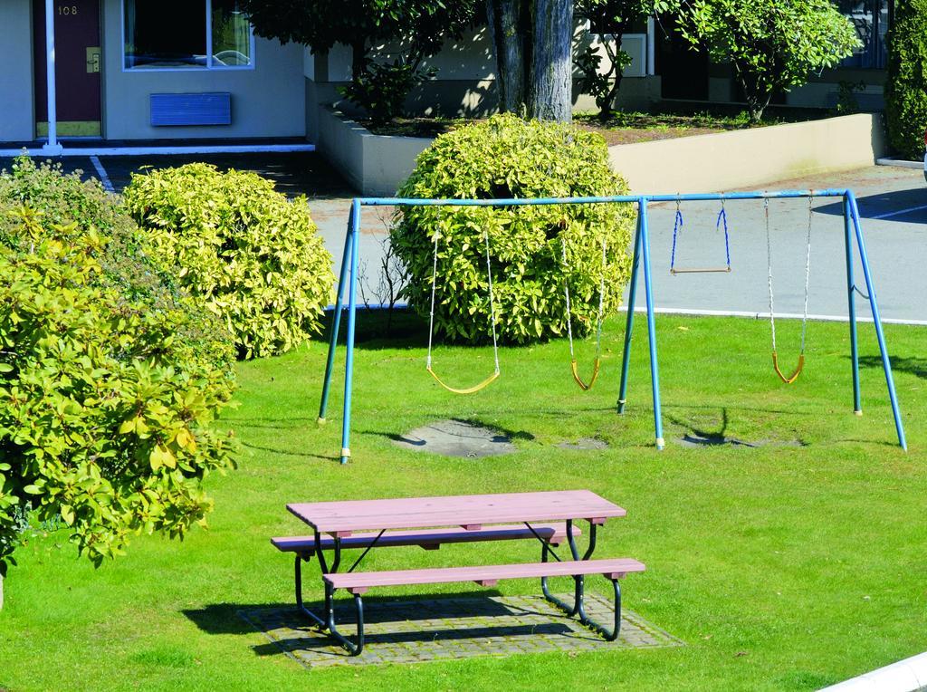 Grouse Inn West Vancouver Dış mekan fotoğraf