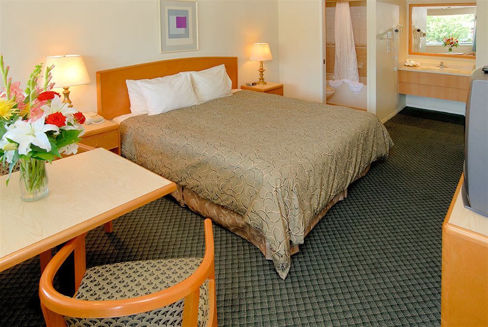 Grouse Inn West Vancouver Dış mekan fotoğraf